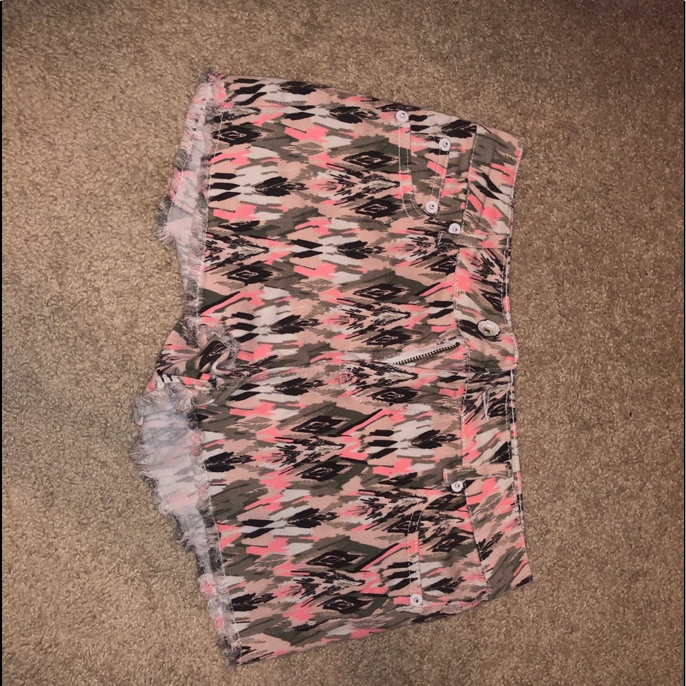 Tribal print shorts. Super cute && comfortable